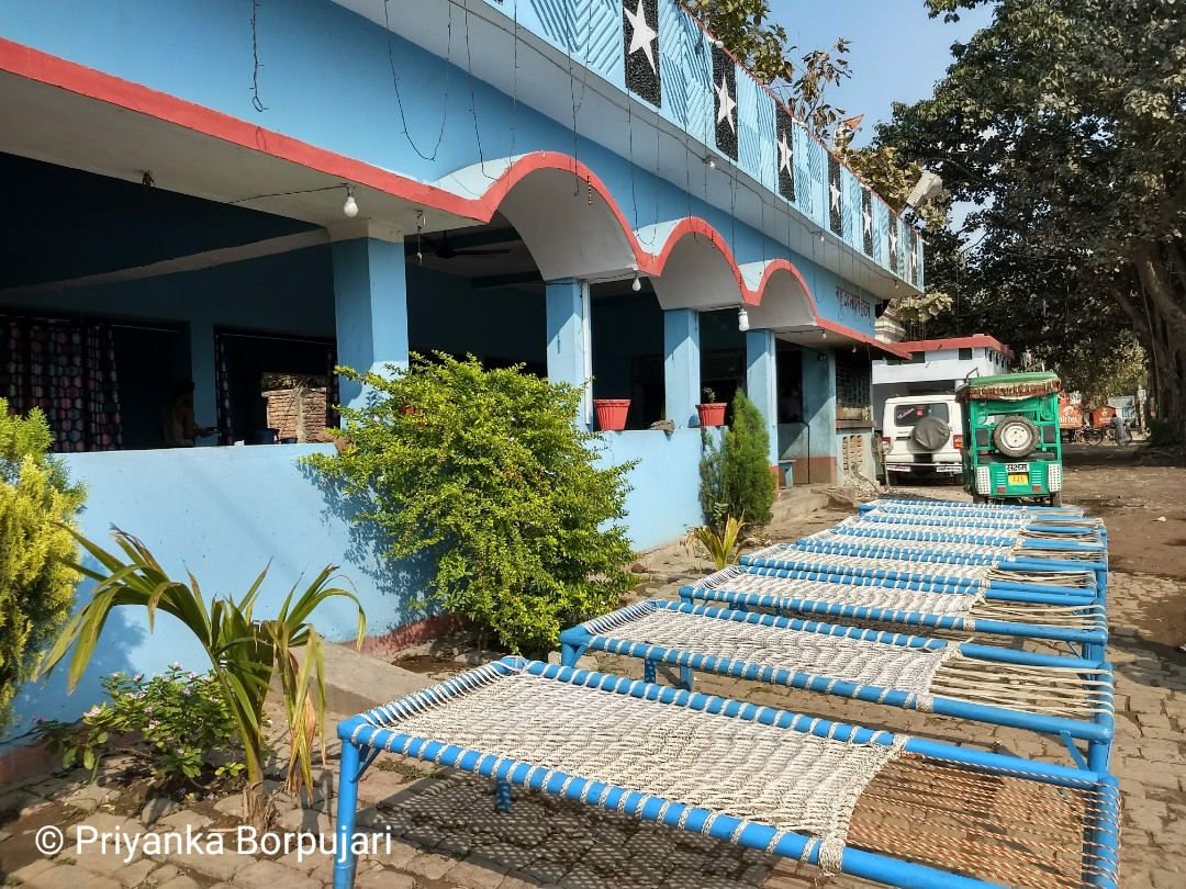 Can't wait to start the walk again!Oh wait: I'm sure they'll have some good lassi. What do you think?"How Dhaba Lassi Pauses The Walk Before It Begins"Near Bakhtiyarpur, Bihar.Between 2018 & 2019, I walked with journalist  @PaulSalopek on the  @outofedenwalk #EdenWalk