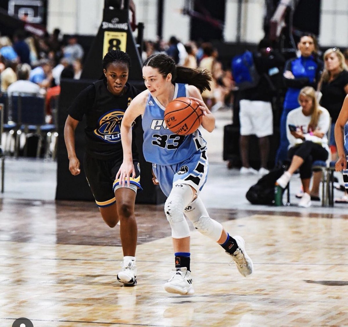 EVOHoops's tweet photo. Emma Found (5โ7, G, Matignon, EVOelite 2020, Worcester State Univ Commit) gets her 997th on a FT & 1000th on an absolute bomb. That magical pure shooting form has made her the best in the business #1000pointclub #FamilyOn3 #EVO #evolutionmade ๐๐ผ๐๐ค๐ฅ๐ฅ #HUGE @NEGRecruiting https://t.co/2qdKeGhI4n