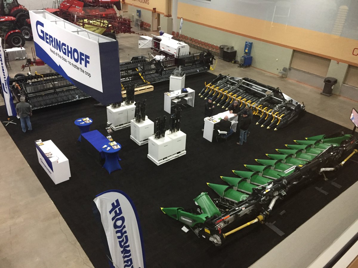 Geringhoff's tweet photo. You can find #Geringhoff at the @IAPowerFarmShow this week! Stop by booth 2000 at the @IAEventsCenter to learn more about the chopping options featured on our #cornheads. We’ve also got the beast of a TruFlex Razor #draperhead that is dying to show off itself! https://t.co/oLHc0cahcU