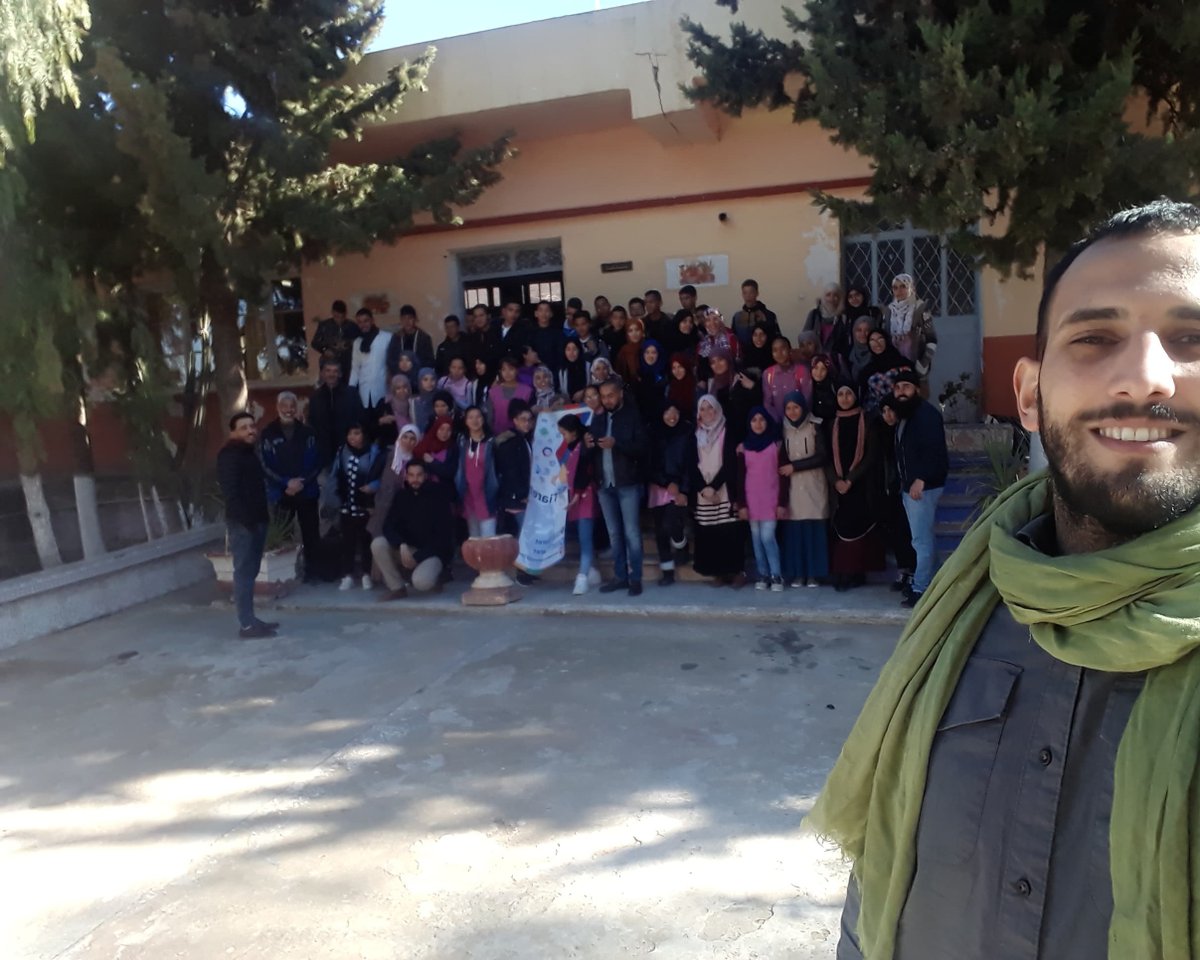 FethiBoukhors's tweet photo. Today @GDGTiaret start a new challenge by teaching middle school students about game programming with Scratch
Thanks to all the teachers and the administration for the big welcome, you was a very big example of the teachers who want to develop thier community
@Omranic @abid_salim https://t.co/OpIeC1Ka4X