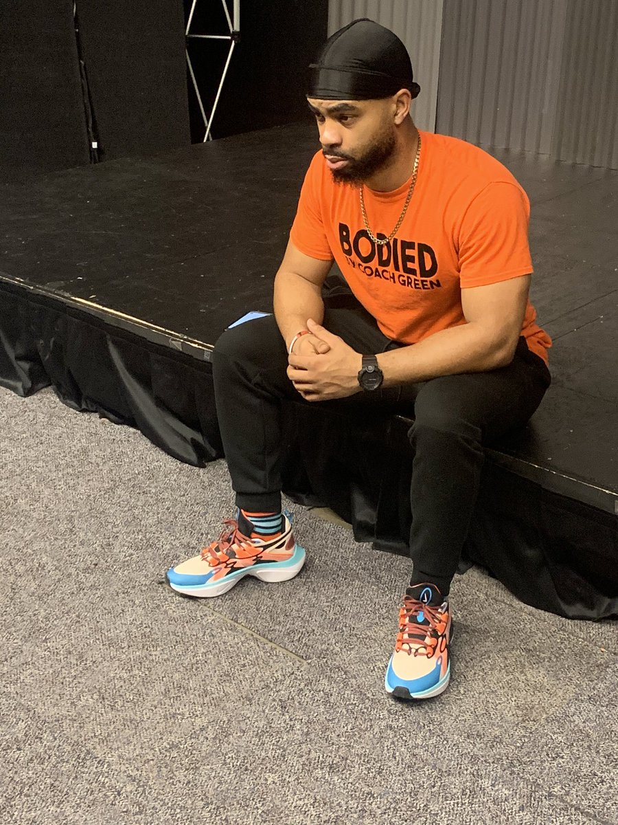 coachdgreen_'s tweet photo. #bodiedbycoach is always on my mind. Building the brand, changing lives, one day at a time time. Better yet it’s workout by workout, greatness is made!
#believetheprocess https://t.co/GR6V18gZ9m
