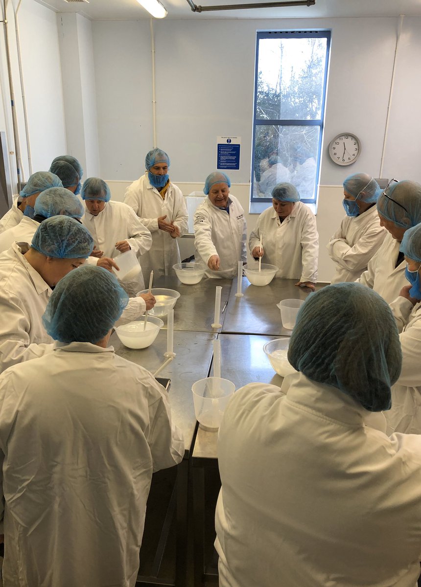 FoodCentreWales's tweet image. Mae’r gweithdy Mygu Bwyd Môr yn ei anterth yma yn y Ganolfan heddiw. Mae'n wych gweld nifer o gynhyrchwyr bwyd môr lleol yn bresennol!
🐟🐟🐟
The #seafood smoking workshop is in full swing here at the Centre. It’s fantastic to see such a great turnout of local seafood producers!