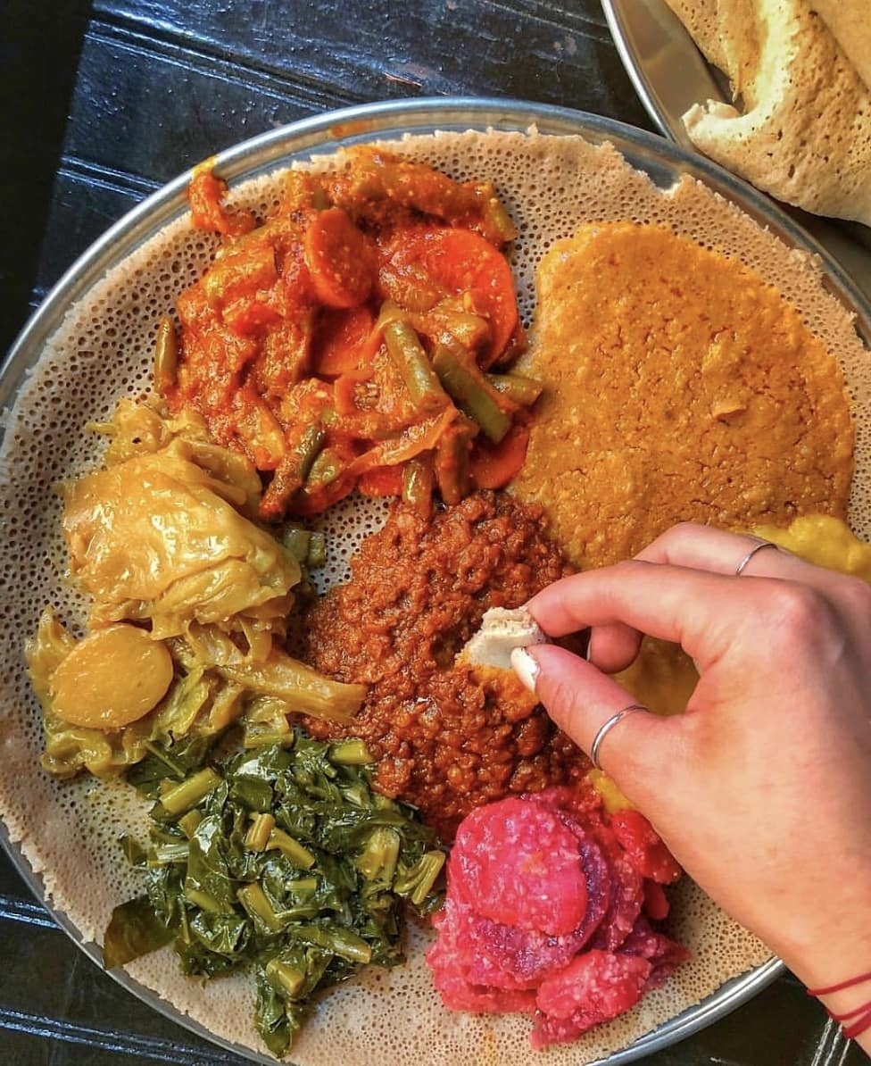 #GothamCard perk of the week: Enjoy 20% off food and beverages when you dine at neighborhood staple @queenofshebanyc or order online. Download the Gotham Properties app to access all Gotham Card benefits! 😋
📸: @queenofshebanyc on IG