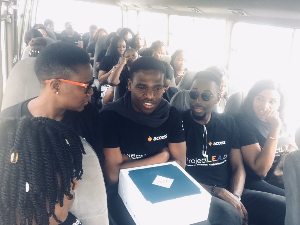 CeeOgbonnaya's tweet photo. I volunteer because “...even if you just change one life, you’ve changed the world forever.”
#WhyDoYouVolunteer
#RBDProjectLead
#AccessBank
#EmployeeVolunteer https://t.co/uq39LbNZVb