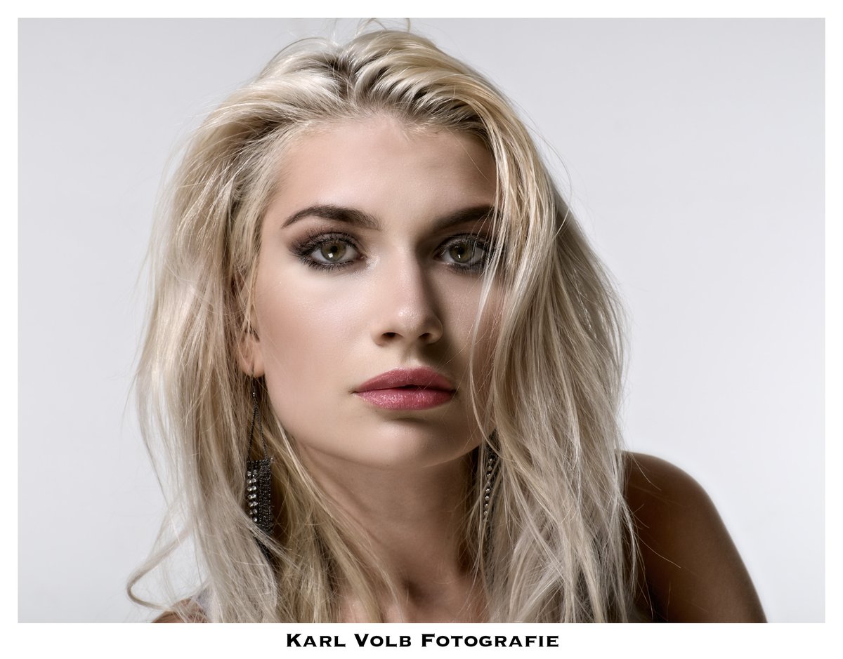 KaVolb's tweet photo. Laura https://t.co/VR0bm2ze77