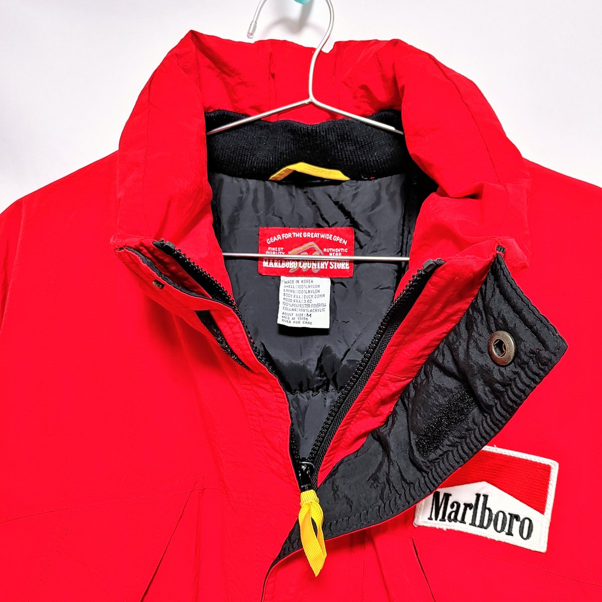 yoyew_theshop's tweet photo. 【プレゼント1】
Marlboro Duck Down Jacket
マルボロ ダックダウン ジャケット

〈応募方法〉
①本アカウントをフォロー
②このツイートをRT

https://t.co/wwXIUfySKN
をフォローの上、当該ポストを「いいね！」していただきますと当選確率が2倍となります。

#YoYew
#ヨーヨー
#古着
#プレゼント https://t.co/Lliwy9Tbt9