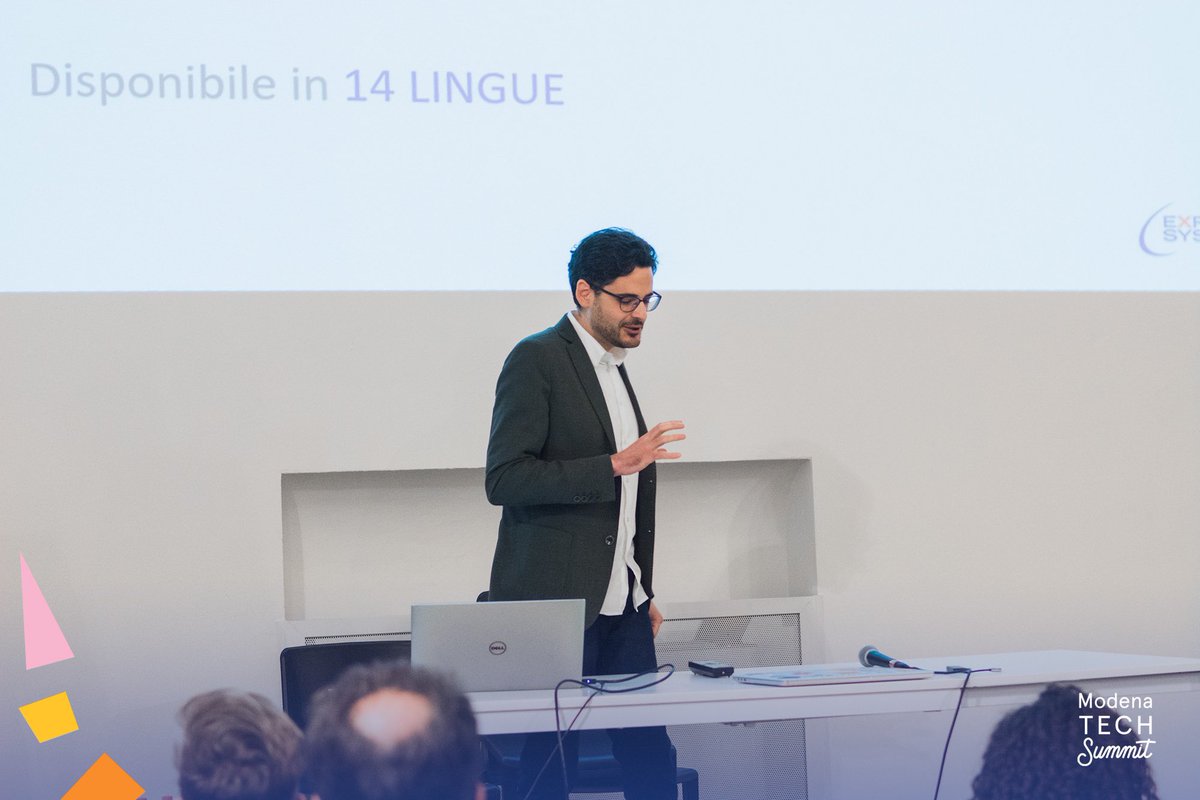 motechsummit's tweet photo. L'ultimo talk della mattinata, prima del lunch break, è stato "Intelligenza artificiale: il valore del Knowledge Graph nella comprensione del linguaggio" di Federico Cairo - Senior Project Manager Expert System SpA
.
.
Foto di @_leilaura https://t.co/u3RNdH73lb
