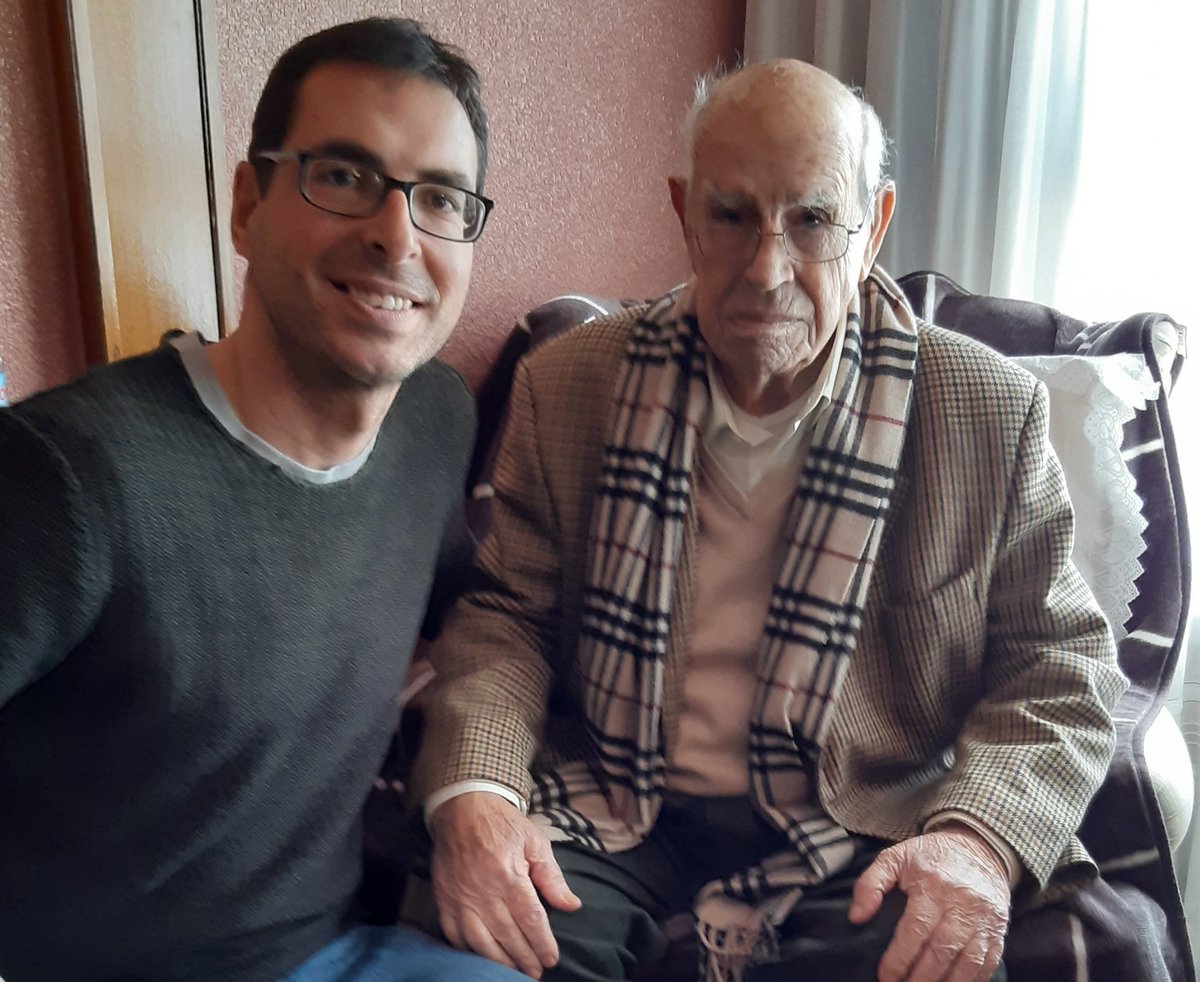 Hoy hemos charlado de #ciclismo con #BernardoRuiz 🚴‍♂️ y los 95 años que le contemplan. Entrevista que saldrá publicada 🖋 en el próximo número de la revista <a href="/ccvolata/">VOLATA</a> 📗 <a href="/VoltaCatalunya/">Volta a Catalunya</a> <a href="/lavuelta/">La Vuelta</a> <a href="/LeTour/">Tour de France™</a> <a href="/VueltaCV/">Volta a la Comunitat Valenciana - VCV</a> <a href="/RFECiclismo/">Real Federación Española de Ciclismo</a> <a href="/pedrodelgadoweb/">Pedro Delgado</a> <a href="/AytoOrihuela/">AytoOrihuela</a> #Orihuela