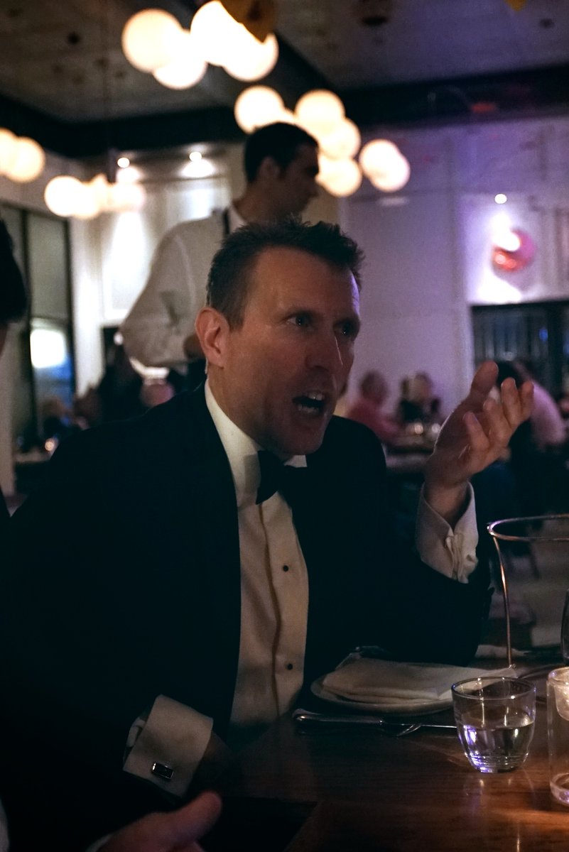 TheLondonEssentials tweet media