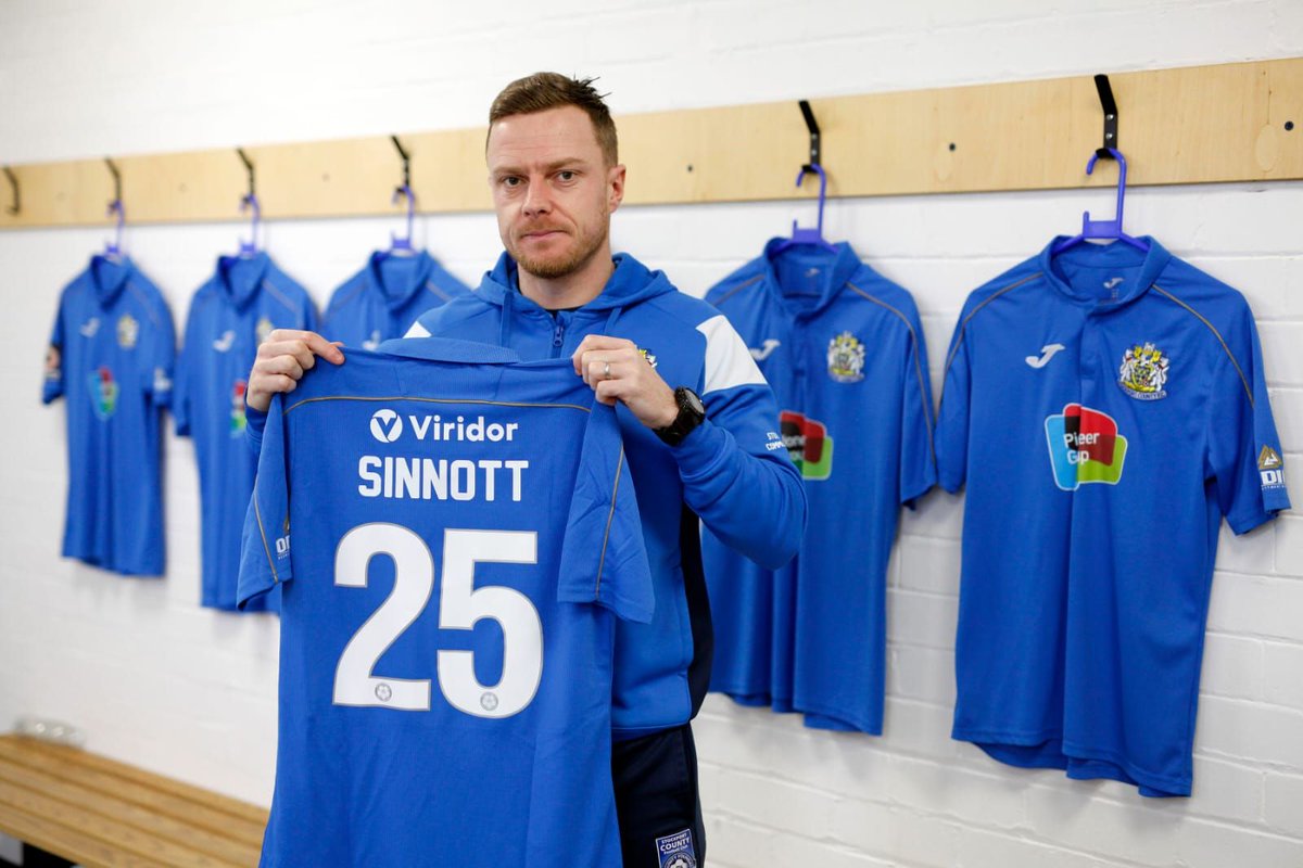 StockportCounty's tweet photo. It's on its way to you, @JordanShirts! 💙

Thoughts and condolences from all of us here at the club.

Rest in peace, Jordan. https://t.co/vkvFpEFZGb