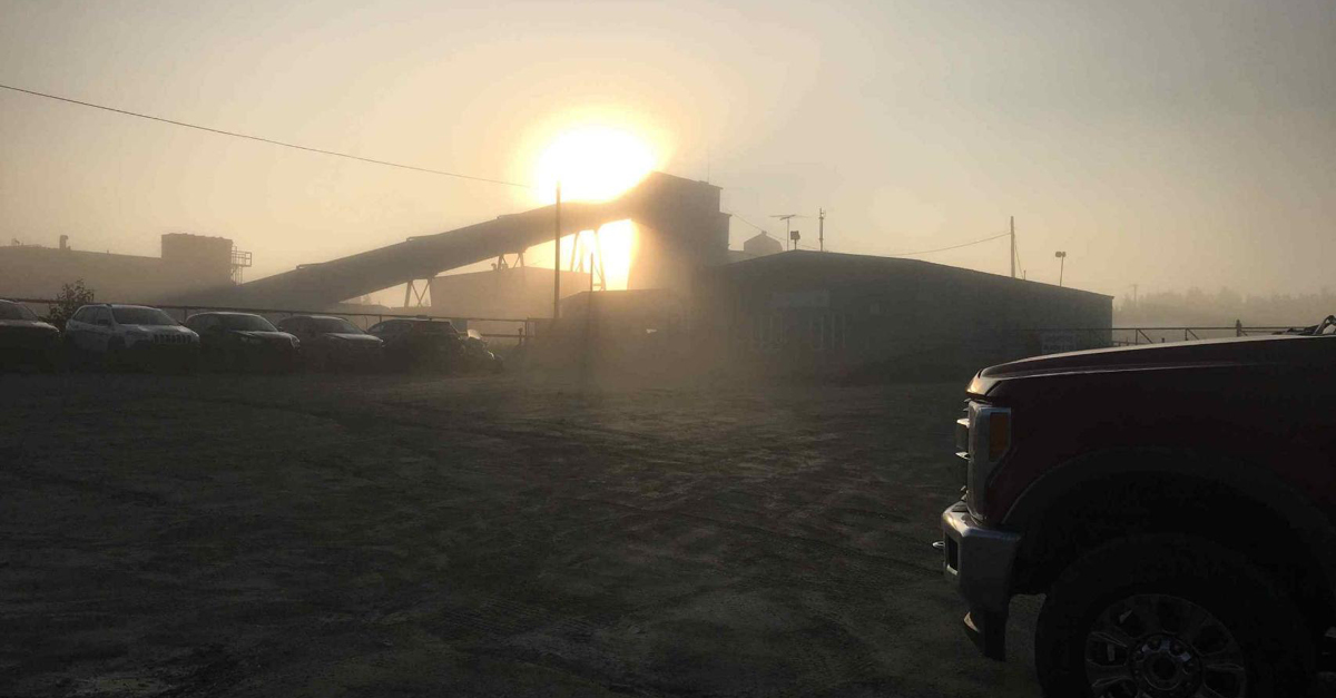 GBAR_TO's tweet photo. Par notre participation au concours de photographie #artofmining de @PwC_Canada, nous sommes très heureux de montrer comment Monarques s’adapte à un monde de plus en plus axé sur le numérique. Découvrez la photo que nous avons soumise et votez maintenant! https://t.co/aB6X8FP2FE https://t.co/Z6NZUdtDHc