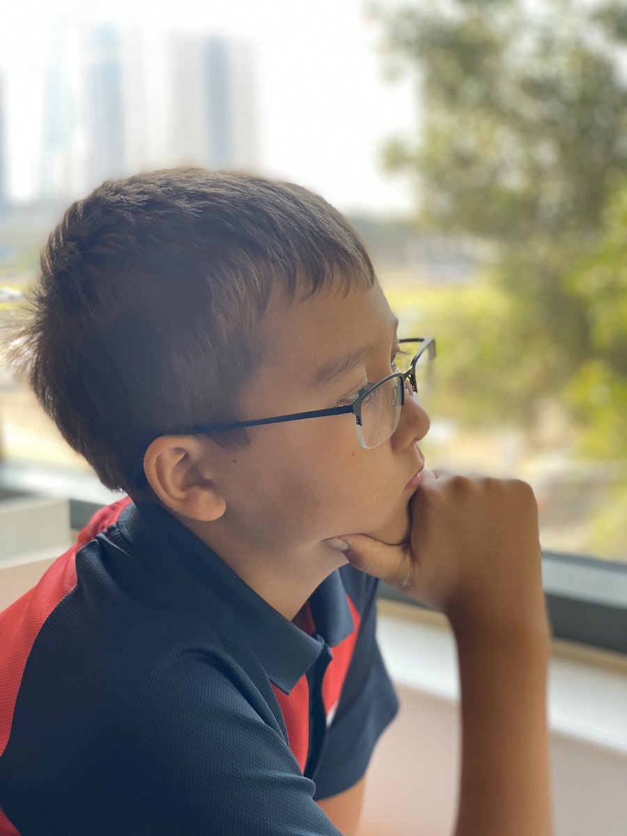 laurenangarola's tweet photo. I wanted students to try taking different kinds of portraits so I let them use my #iPhone11Pro & the results are fantastic! Many of them ended up using #InstantAlpha to get rid of the background or used #ApplePencil to trace their profile https://t.co/95KPVKQpKw