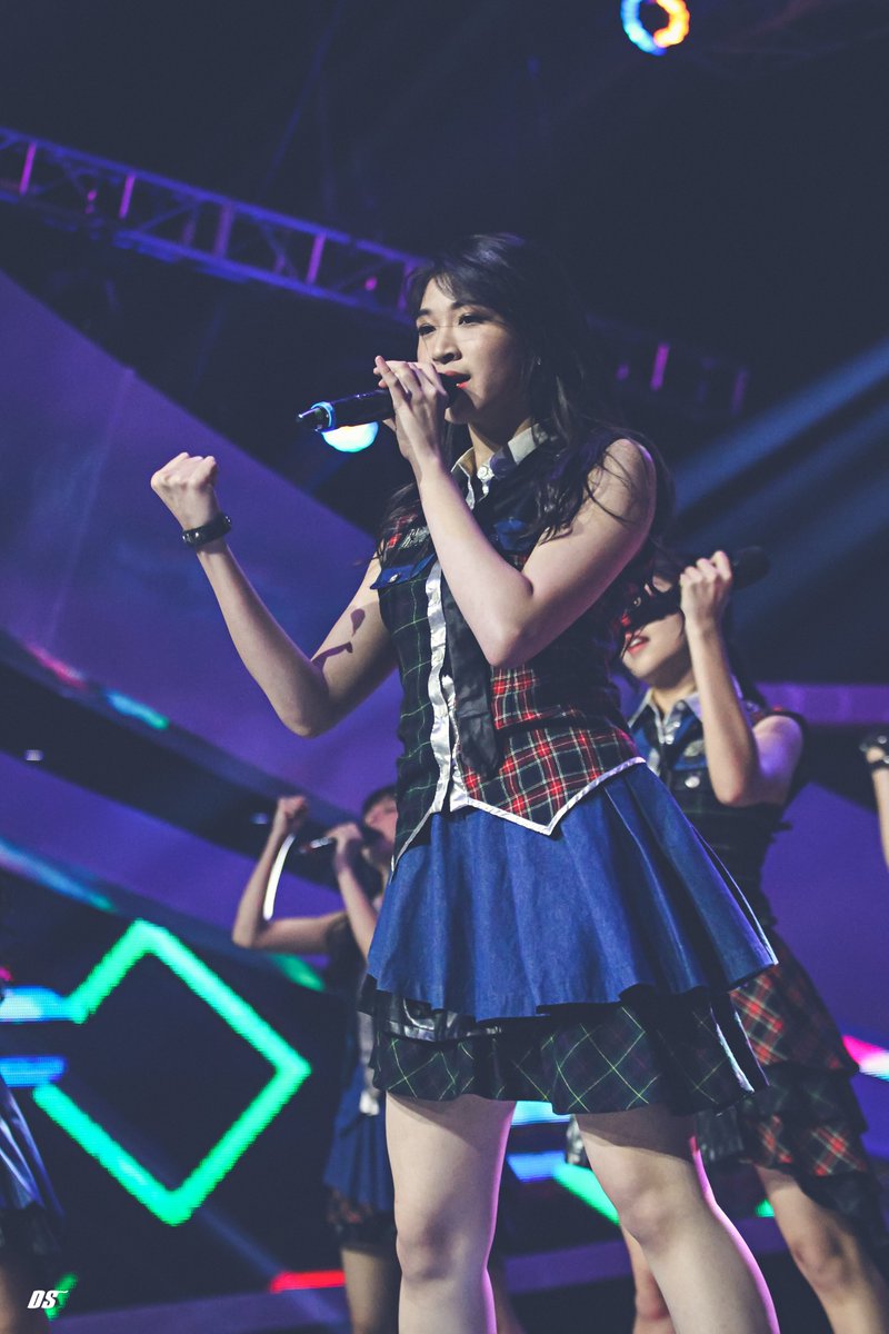 duwiDS_'s tweet photo. @N_ShaniJKT48 @InshanityID @SharePict__48 Shani @N_ShaniJKT48 

@ #IndonesianSoccerAwards 2020
Studio 6 Emtek City, Jakarta
10-01-2020 #KLBISA2020 https://t.co/Nii95YU9hY