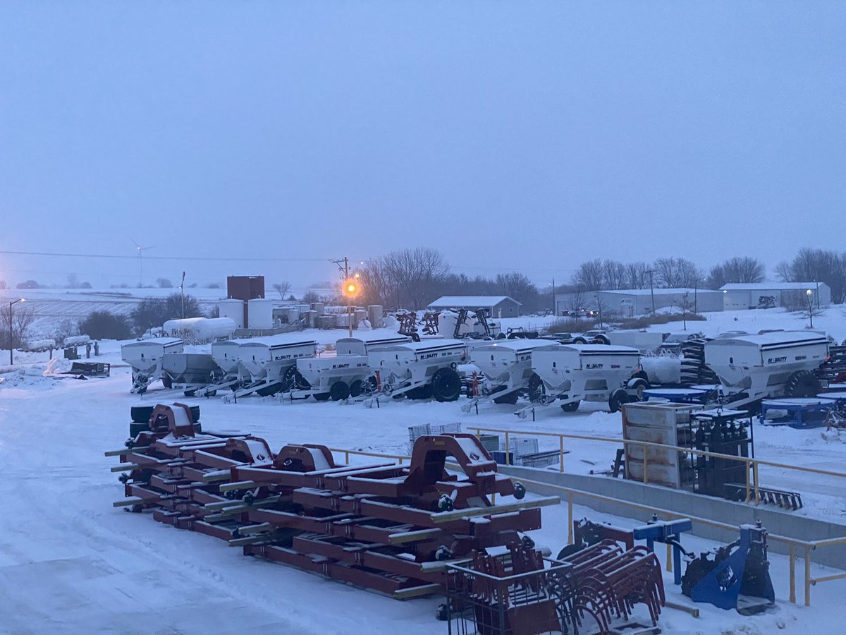 dalton_ag's tweet photo. Got another snow fall this morning🌨
#iowaweather https://t.co/oVBrQF6VLC