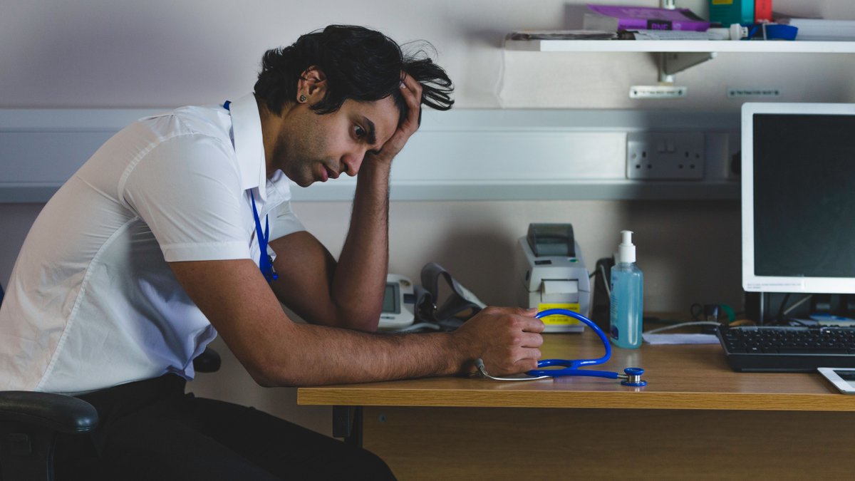 acasorguk's tweet photo. Staff who feel unable to talk to their manager about #mentalhealth might work when they are too ill to do so. That's why it's important for managers to build good relationships with staff. https://t.co/MYDVbphiaw