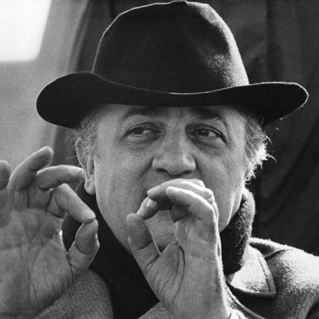 Turismoromaweb's tweet photo. 100 years after the birth of the " Maestro", Biblioteca Angelica hosts "Federico Fellini - Ironico, beffardo e centenario". A selection of 30 image celebrating the man and his genius.
👉https://t.co/3LcbI0nuov
📸 IG: pattipicci
#VisitRome #fellini100 #_MiBACT https://t.co/VZBM2pLFZY