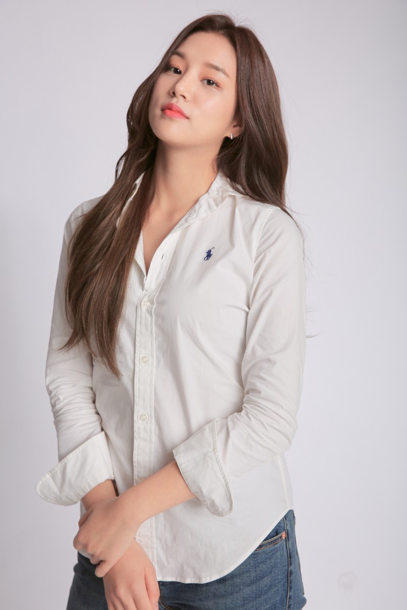 LBSO54's tweet photo. 특별한 프로필 촬영 #라붐 #솔빈 https://t.co/x9h2xvQ9rF