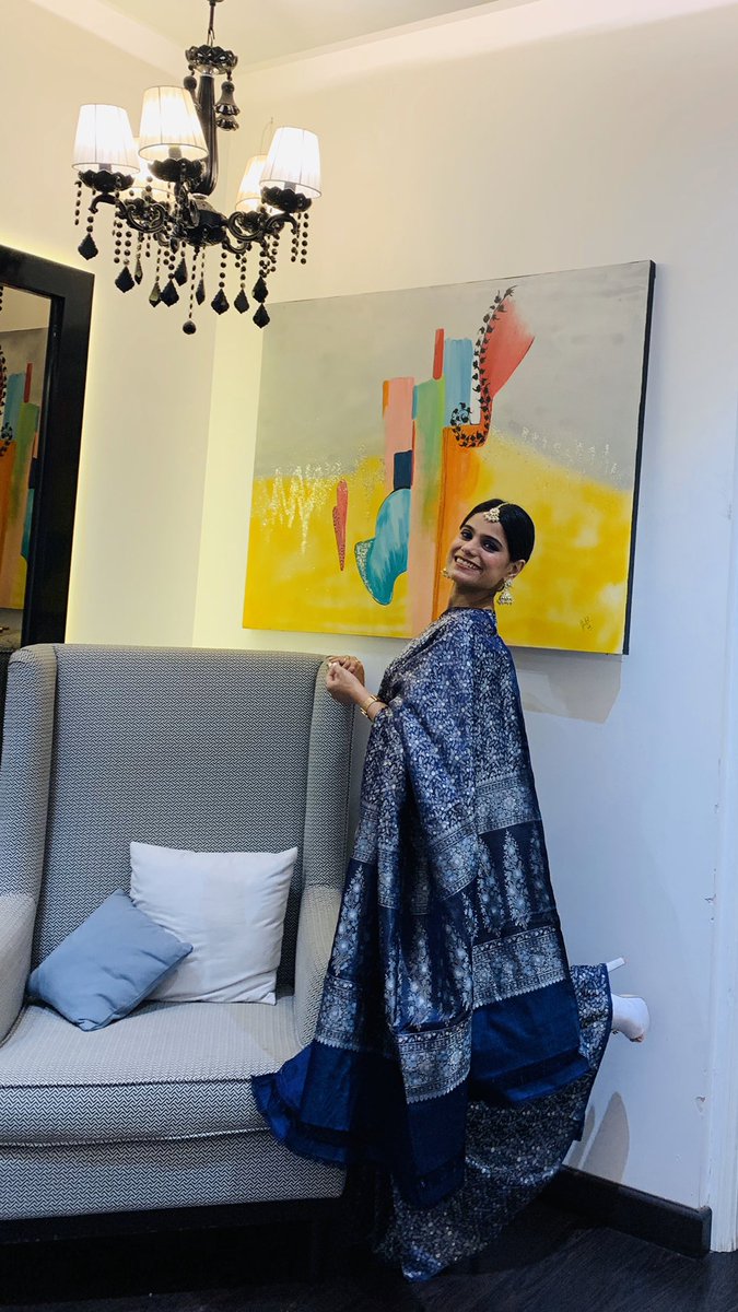 jyotica_tangri's tweet photo. Jai maa Saraswati for blessing me with the greatest gift 'music'🌻 Happy saraswati pooja
#DreamAchieversAwards #FilmsToday #nanananifoundation https://t.co/0vTUmieMCc