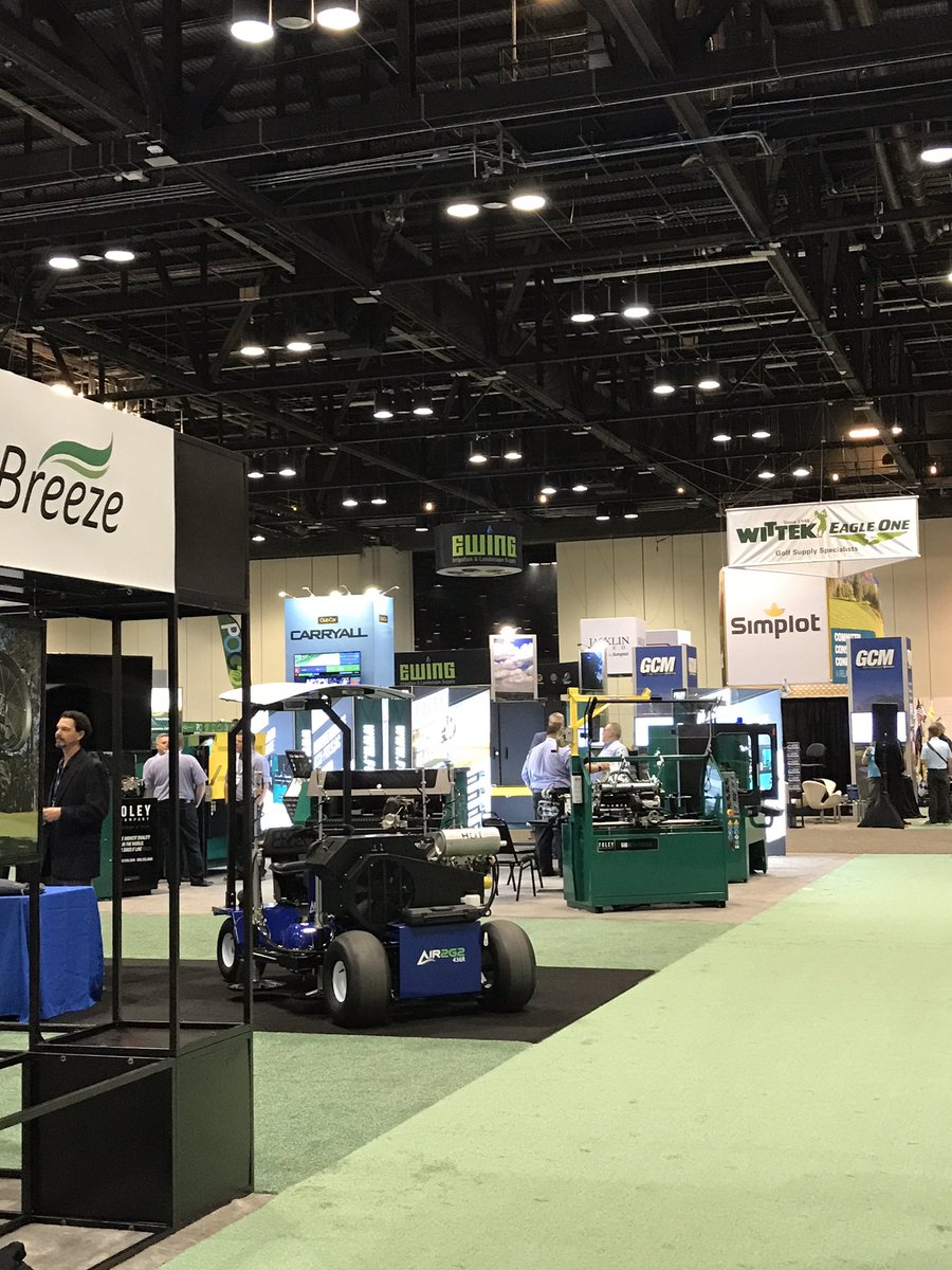 TradeshowAng's tweet photo. At the Golf Industry Show?  Come by booth #2838 for a shoe shine and some great conversation! https://t.co/j3WPtN30r5