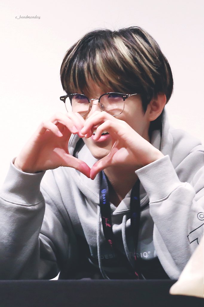 ↳ °˖✧ day 29 ✧˖°had a lot on my mind today... but watching some jae fancams managed to distract me for a bit hehe hope the boys have fun at the lisbon concert tonight!! ♡