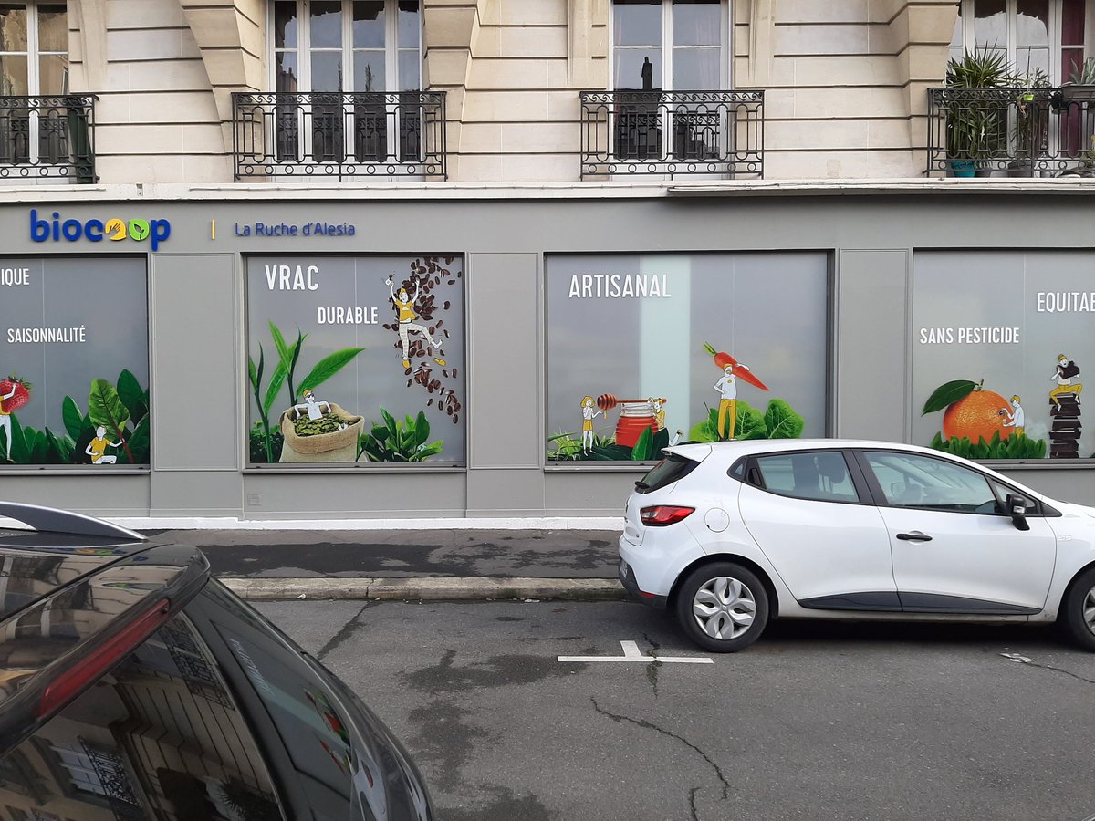 LegrasE2's tweet photo. J'aime bien les produits bio mais moins quand les distributeurs font de la  publicité mensongère: sans pesticide?🥦🥕🥒🥔🍆 @agritof80 @GuyotVincent02 @emma_ducros  @ecvass02 https://t.co/7dTM37gPTv