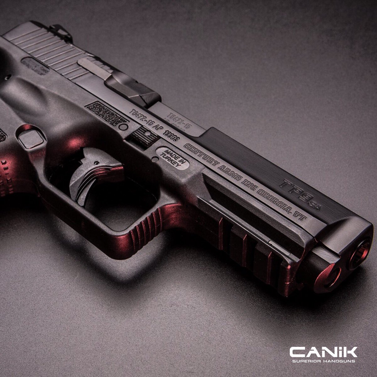 canikarms's tweet photo. Which feature do you like most in Tp9 Sa?
.
Tp9 Sa’da en çok sevdiğin özellik hangisi?
.
.
#canik #canikarms #superiorhandguns #tp9sa #singleaction #pistol #pistolshooting #pistoltraining #shootingrange #army #selfprotection #trigger https://t.co/IJgUGFylh5