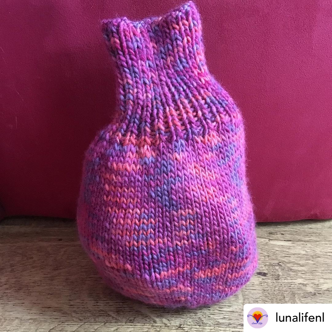 LunaLife's tweet photo. Ik ga cursus geven en ik neem mee... Ra-ra wat is dit? 🧐😃

#2handenop1buik #cursus #zwanger #single #bam #zwangerschapscursus #doula #raden #watishet https://t.co/JeggIiwYv8