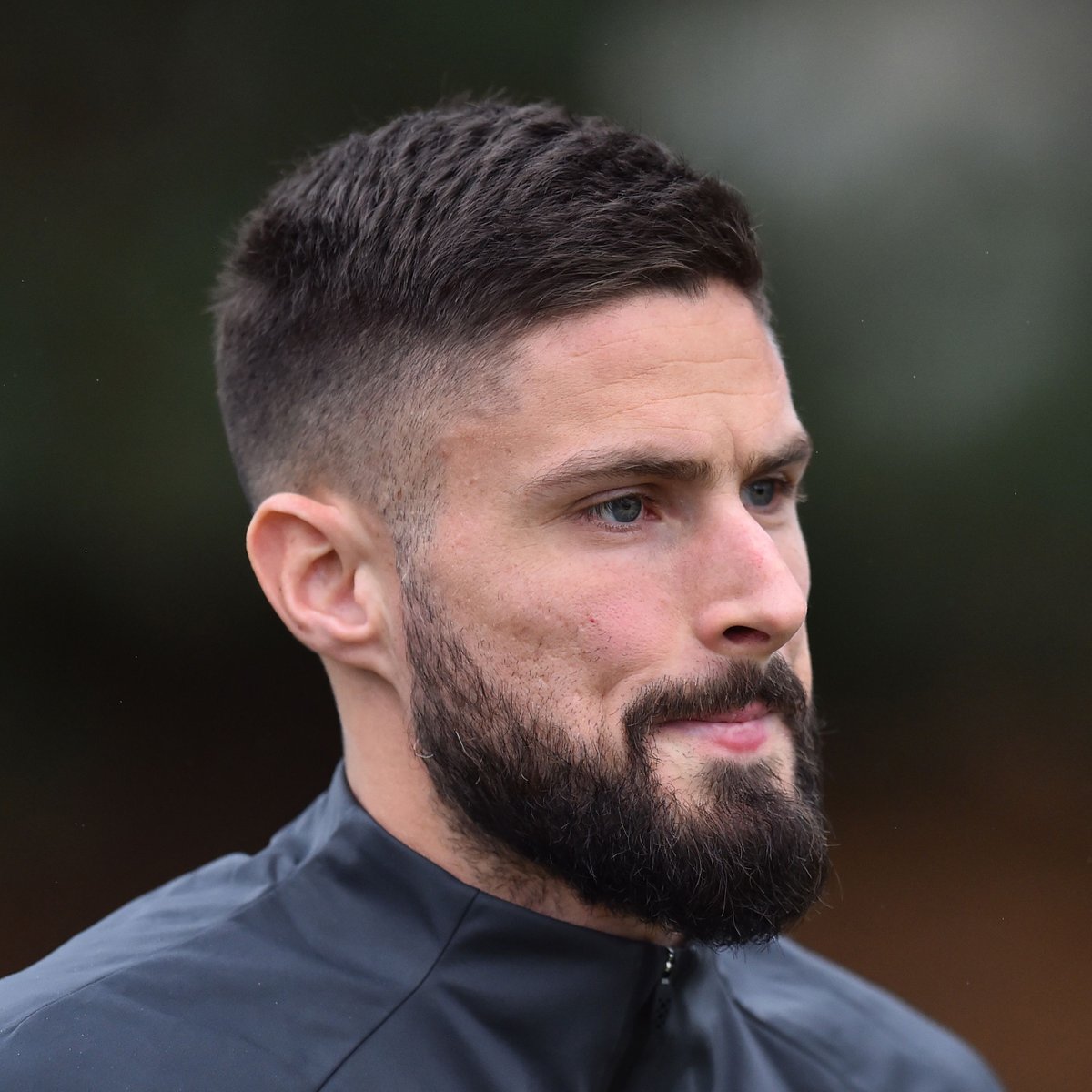 ✓ Arsenal ✓ Chelsea 🤨 Spurs Olivier Giroud has been offered an 18-month  contract by Tottenham, according to Gianluca Di Marzio., image size:1200x1200