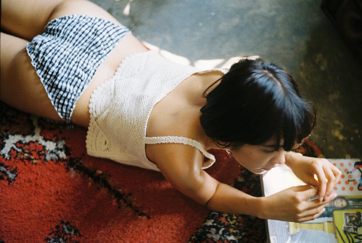 Prompong_R's tweet photo. Looker PinUpGirl Jan 2020 PAHN - DARISA KARNPOJ @rietyrive 

Voigtlander Bessa R + Canon LTM 50mm f1.8

ภาพฟิล์มสีจาก Kodak Pro Image 100 

#กล้องฟิล์ม #รีวิวกล้องฟิล์ม https://t.co/UqlmeqM3FB