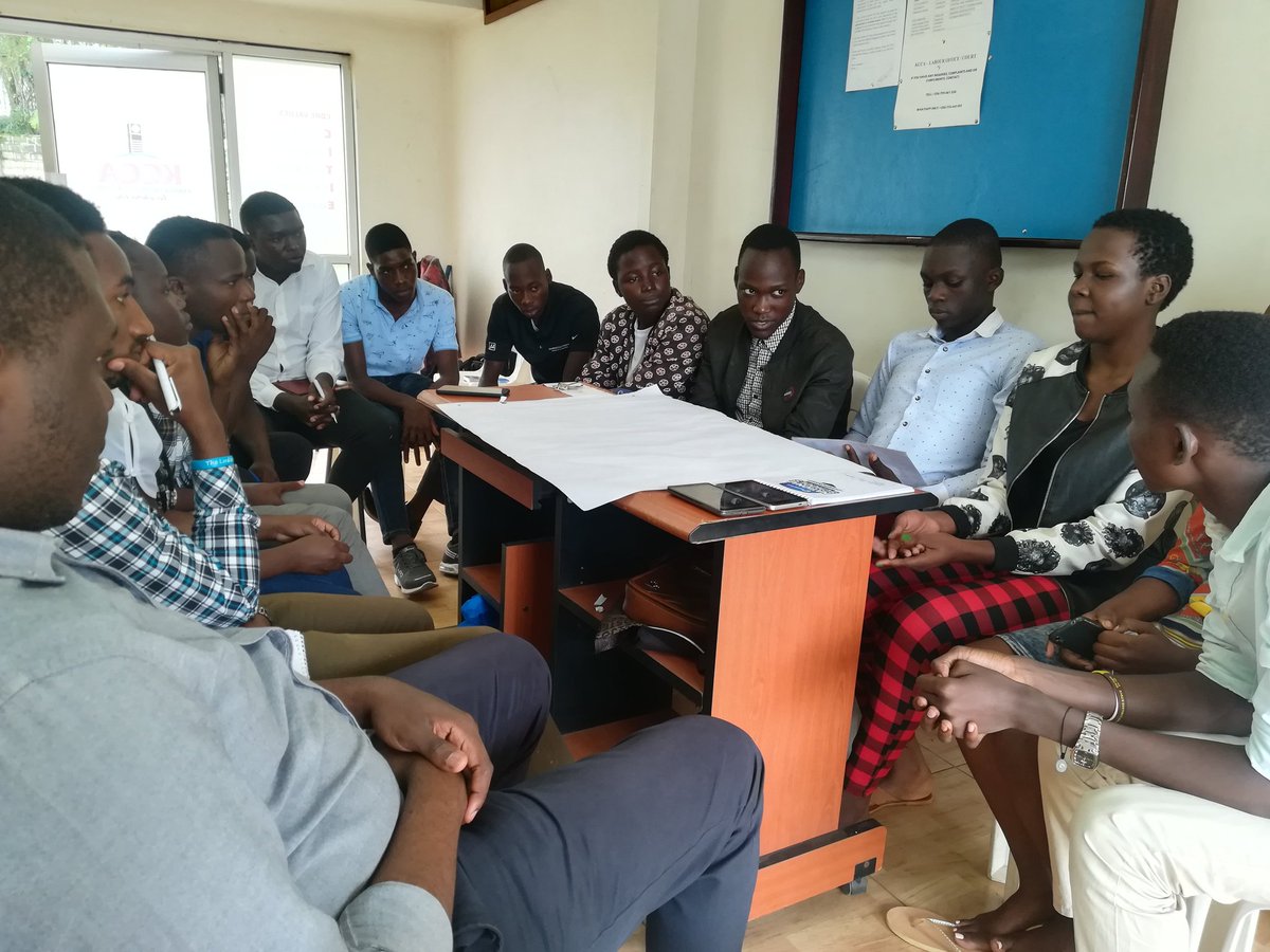 kisuuleronald's tweet photo. Amazing how these young people thinkโฅ๏ธ
This a session on Ideation by @Boundless_UG, they #Boundlesscorps20 are reflecting, connecting, collaborating as they create solution to problems they face in their own communities https://t.co/BCw7Nu1Or6