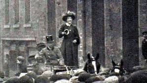 My favie Scottish suffragette was Irish. Mary Maloney dogged Winston Churchill's 1908 by-election campaign in Dundee. He refused to talk about the suffrage so she said he wouldn't talk about anything then & followed him around ringing a bell to drown out his voice. Slan, Mary. /6