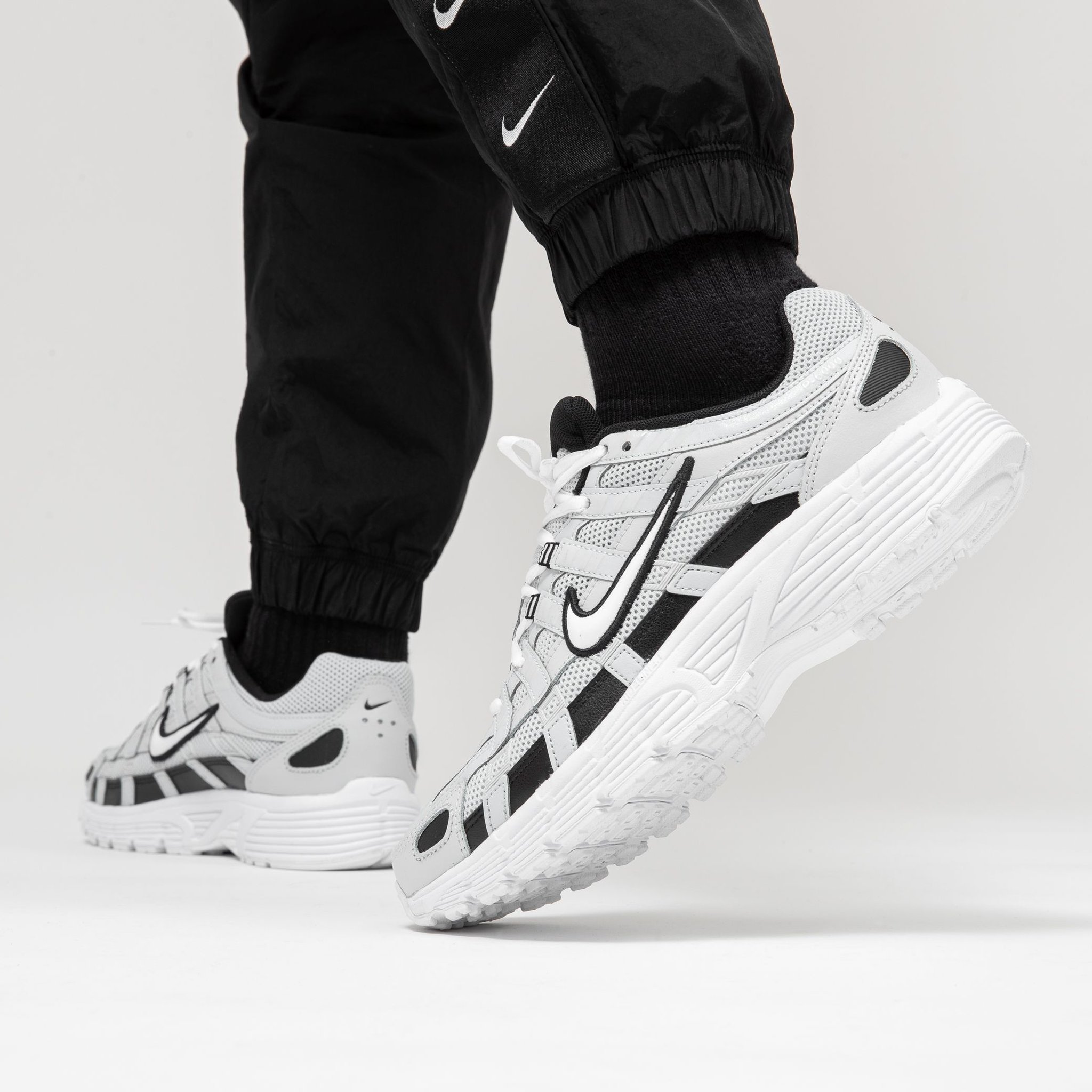 nike p6000 pure platinum