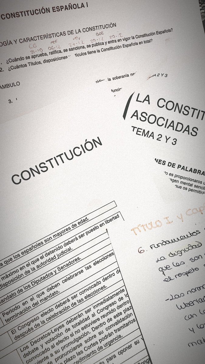 acpol_cnp's tweet image. Es mucho el material que tenéis para trabajar los temas. Los listados de objetivos van a marcar la diferencia y muchos de vosotros ya os estáis dando cuenta. Este recurso es exclusivo, solo lo tenéis vosotros y ha costado mucho desarrollarlos. Trabajadlos muy bien. #XXXVII #Acpol
