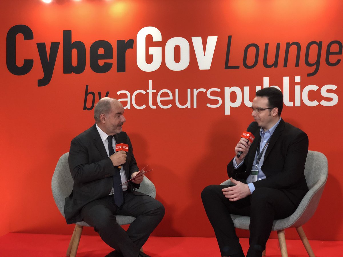 Oracle_France's tweet photo. 🎥 En direct du #FIC2020 avec @acteurspublics. 
🎙Interview de @DamienRilliard par @PMVidalAP autour des enjeux de la #CyberSecurite et nos différenciateurs 🔐
💥 #Cloud #DataPrivacy https://t.co/eDEzIrER3o