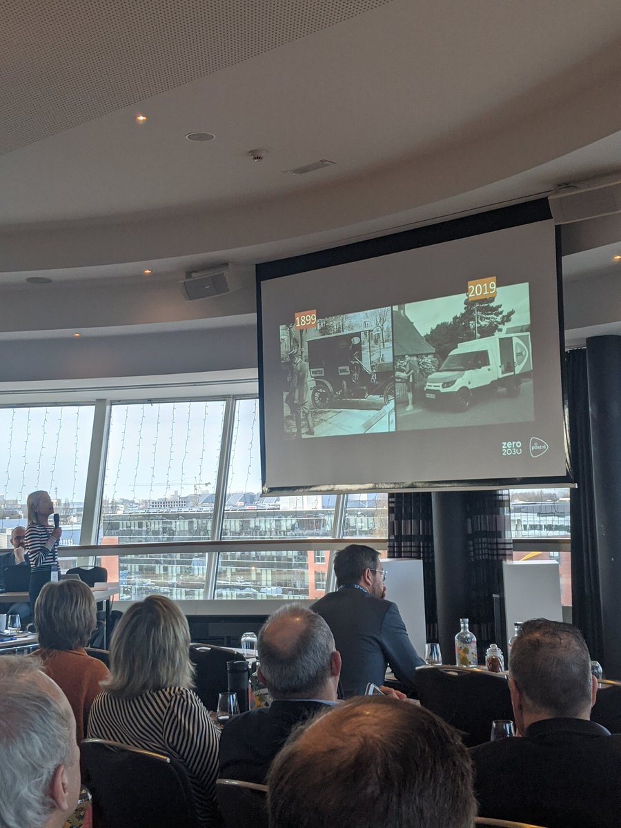 pilarcervigon's tweet photo. Do you see the similarities? Yes, both are electric. #ConnectedFleetsConference @GEOTAB @PostNL https://t.co/2ivMBdMZE5