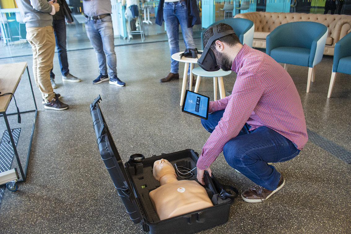 ❤️⚡️ Formación en reanimación cardiopulmonar con la solución en #RealidadVirtual de <a href="/6D_lab/">6D LAB</a> 

#RCP #SemanaSaludBiotechLN