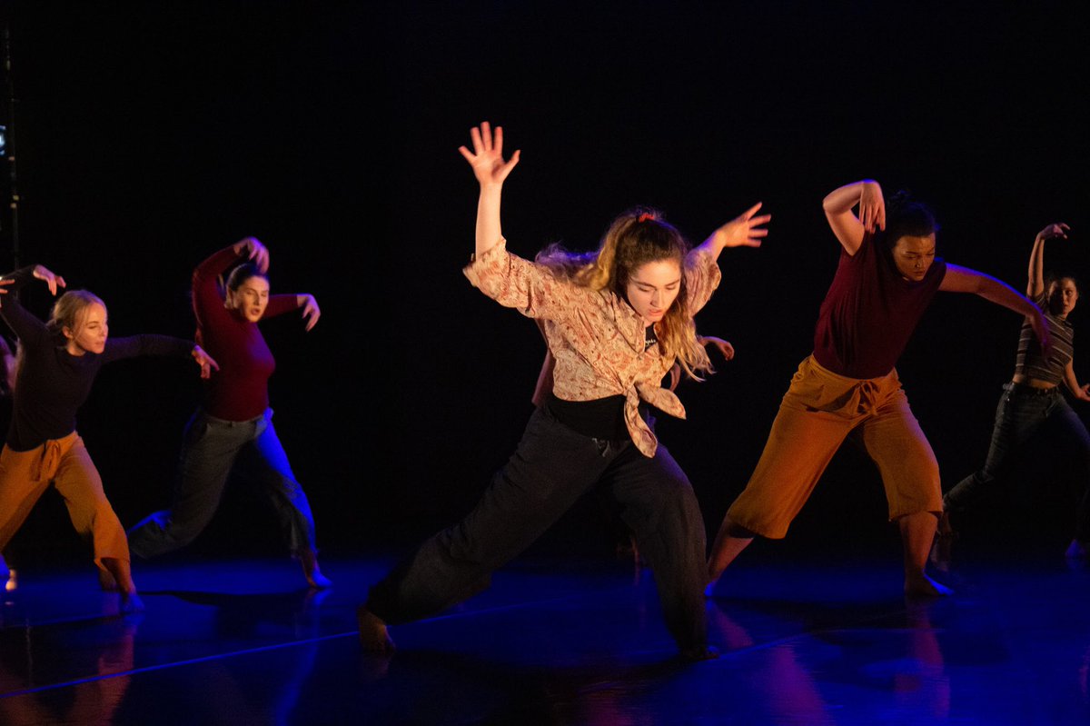 AnnaSenior3's tweet photo. Photos from our piece Boom Collective, taken by the amazing Rosie Verney. Can’t wait to start working on this again. https://t.co/zioVCAJVfU