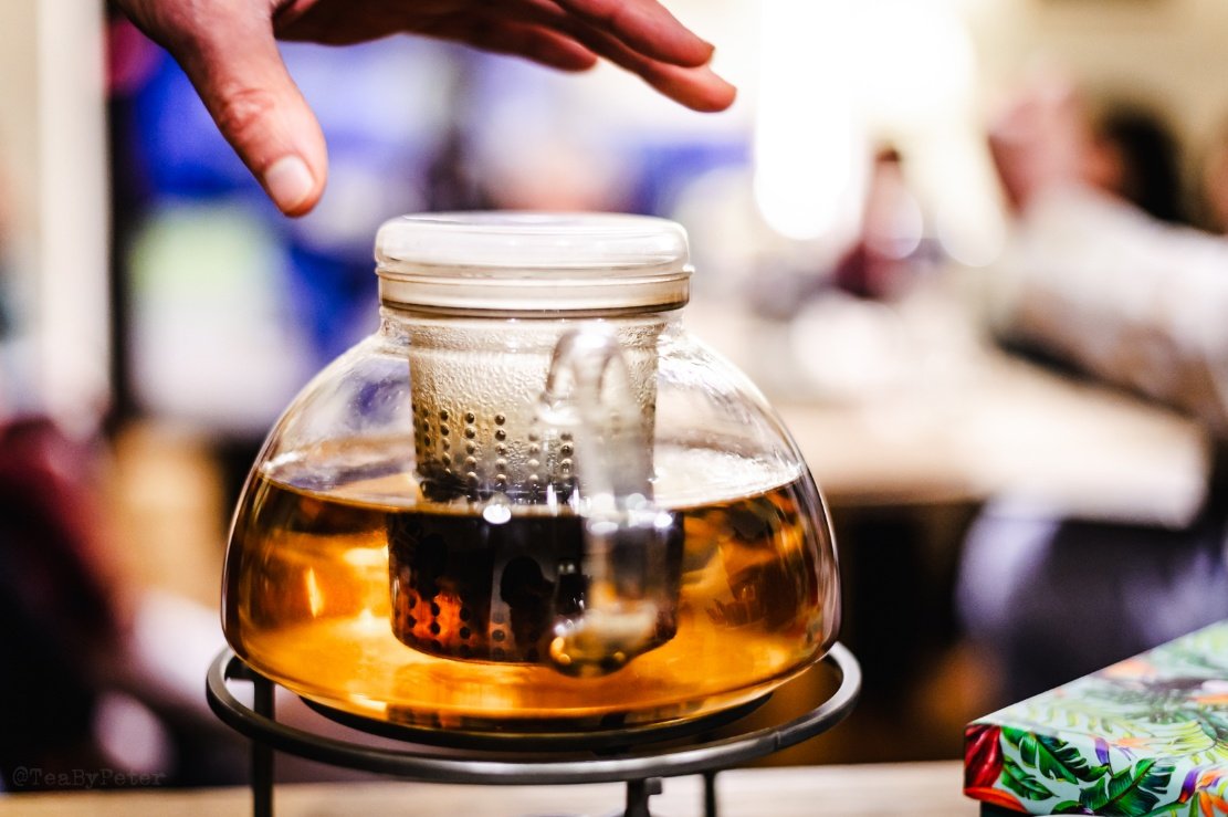 TeaByPeter's tweet photo. Amazing tasting of Scottish tea by @windyhollowscot at #TéValleGourmet in #Madrid. Tea 👉 connecting people. 😁🍵📸👌 #tea #tee #connectingpeople #organic #Madrid #tevallegourmet #teahouse #Espana #Perthshire #Scotland 🌱 https://t.co/0NzxqOcv2i