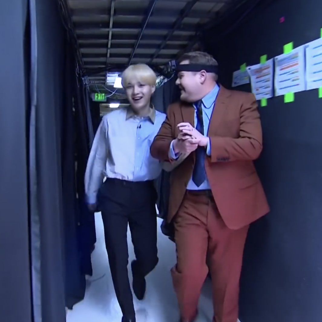 epiphanyxstylxs's tweet photo. Yoongi finally got his hand held
Everyone say #ThankYouJamesCorden 🥺💜 https://t.co/cLs1zsw5Fk
