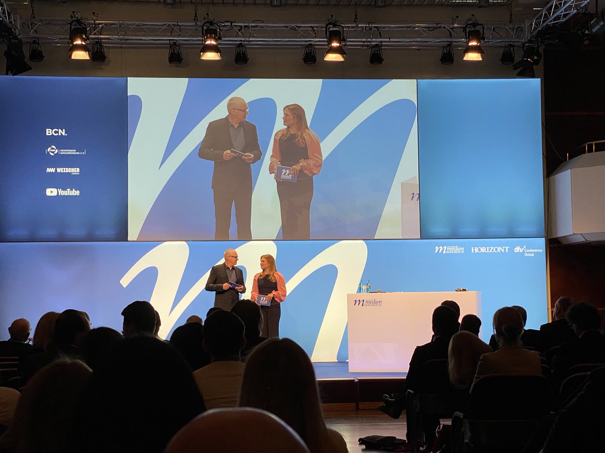 Bonial_DE's tweet photo. #DMK20 Keynote Prof. Günter Verheugen - ehemaliger EU-Kommissar...
#kaufDA #Retail #DigitalMarketing https://t.co/KtiZZoftxb