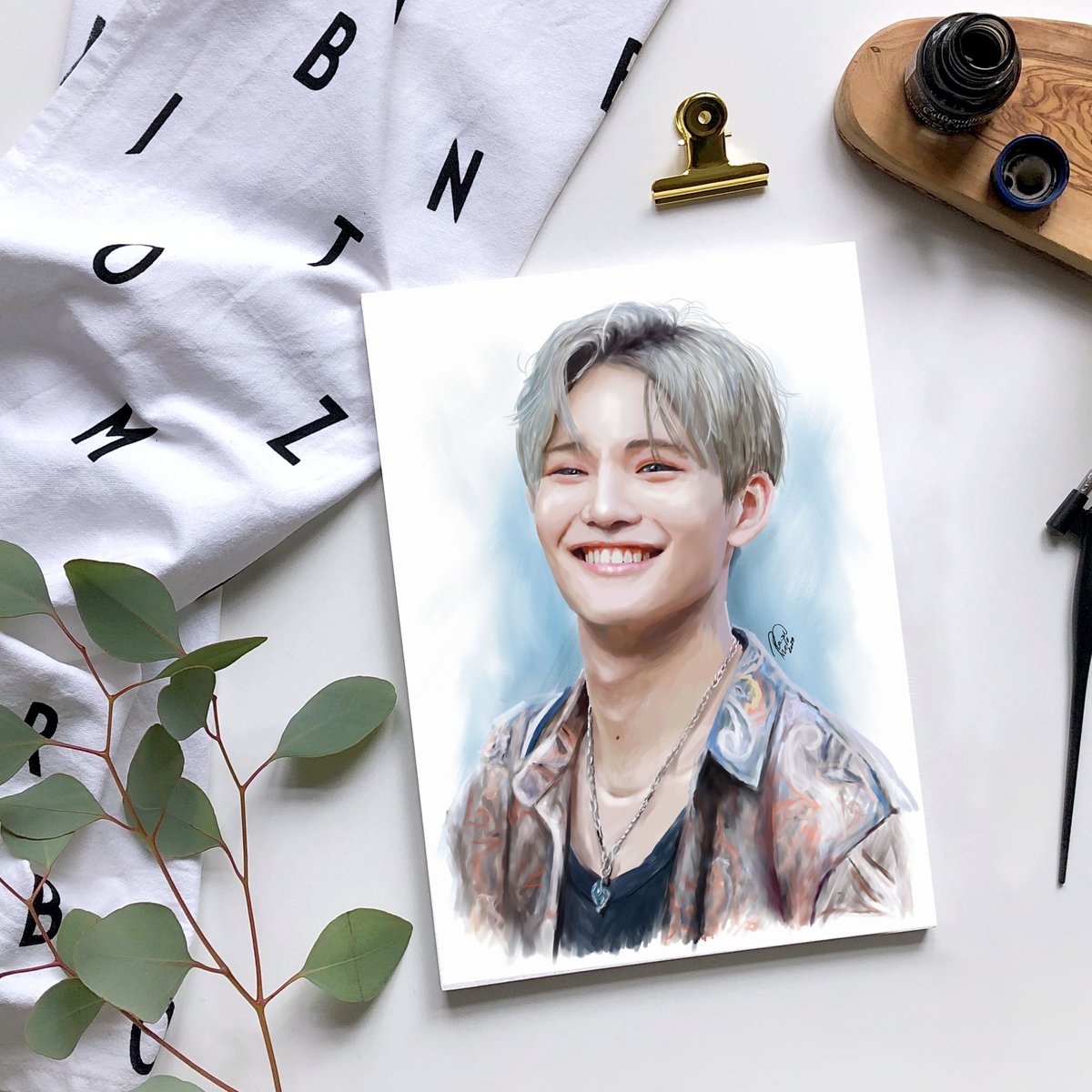 RaquelcflMaia's tweet photo. Another commission for a CIX illustration! *happy dance*
#kimseunghun #CIX #CIXSeunghun #CIXHelloStranger #cixfanart #kpopfanart #kpopillustration https://t.co/R2OxvFLHCJ