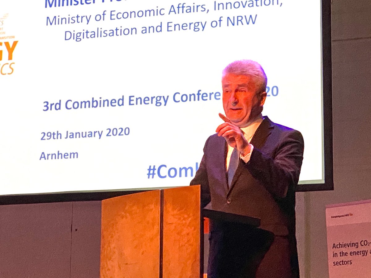 DietrichBartelt's tweet photo. #NRW Minister Prof. Andreas #Pinkwart: we are following the #GreenDeal by the EC within the region with a roadmap with phasing out coal generation. Renewable energy generation will be the main focus! #dbhc #giweh #CombindEnergy #geothermalenergy https://t.co/B1cg8kIAvE