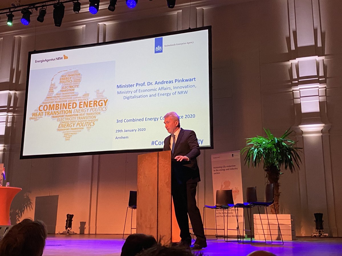 DietrichBartelt's tweet photo. #NRW Minister Prof. Andreas #Pinkwart: we are following the #GreenDeal by the EC within the region with a roadmap with phasing out coal generation. Renewable energy generation will be the main focus! #dbhc #giweh #CombindEnergy #geothermalenergy https://t.co/B1cg8kIAvE