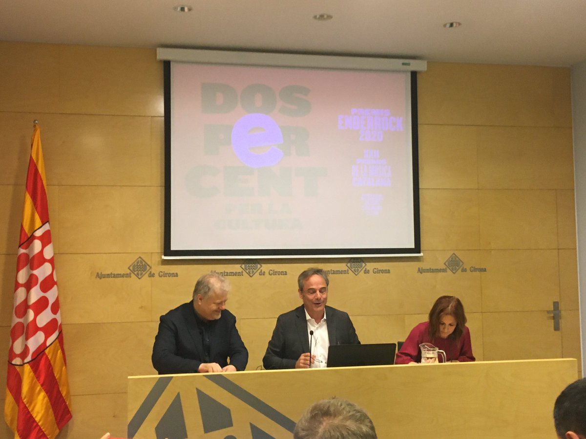 Pumocat's tweet photo. A la roda de premsa dels #premisEDR!! Qui haurà passar de de fase? Qui actuarà? 
Feu apostes!!!⬇️⬇️ https://t.co/XTKg7xViRa