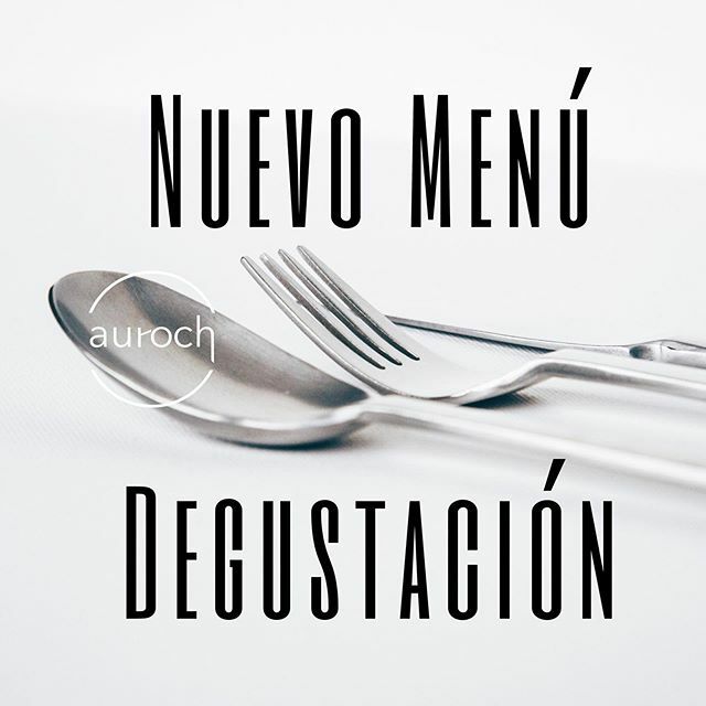Volvemos a cambiar nuestro #menudegustacion para ofrecer nuevas texturas y sabores. 
5 PLATOS A COMPARTIR - #berenjena so-asada con #humus de garbanzos o queso feta -Croqueta de #kimchi y #salmón en salazón y pasta de tomate -Salsa de mejillones en escab… ift.tt/2uEdIBI