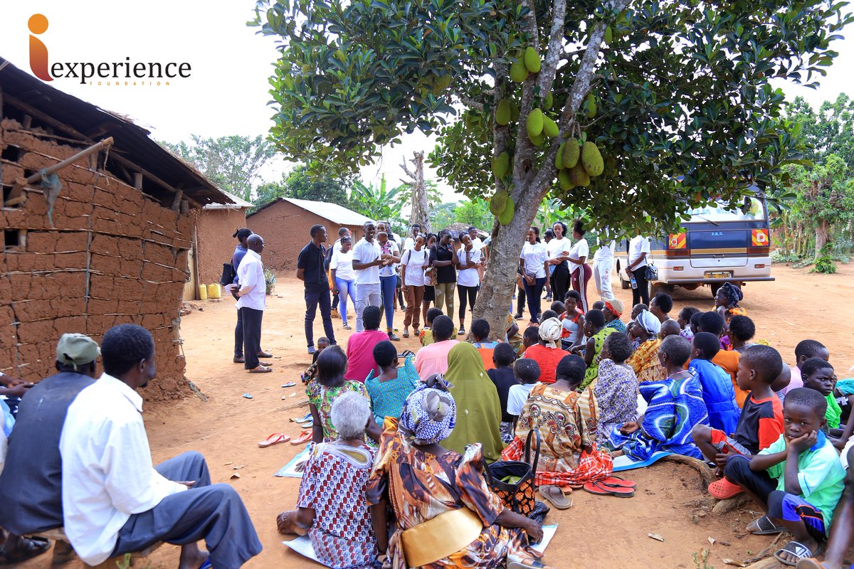 Iexperiencef's tweet photo. “Having a baby is like falling in love again,both with your husband and your child”On our quest to restore hope,smiles and provide support in buzzibwera village, we also visited a health center 3 that has atlst 4 midwives who help in child birth of 50-70 poor women per month. https://t.co/gJbecuN0Ih