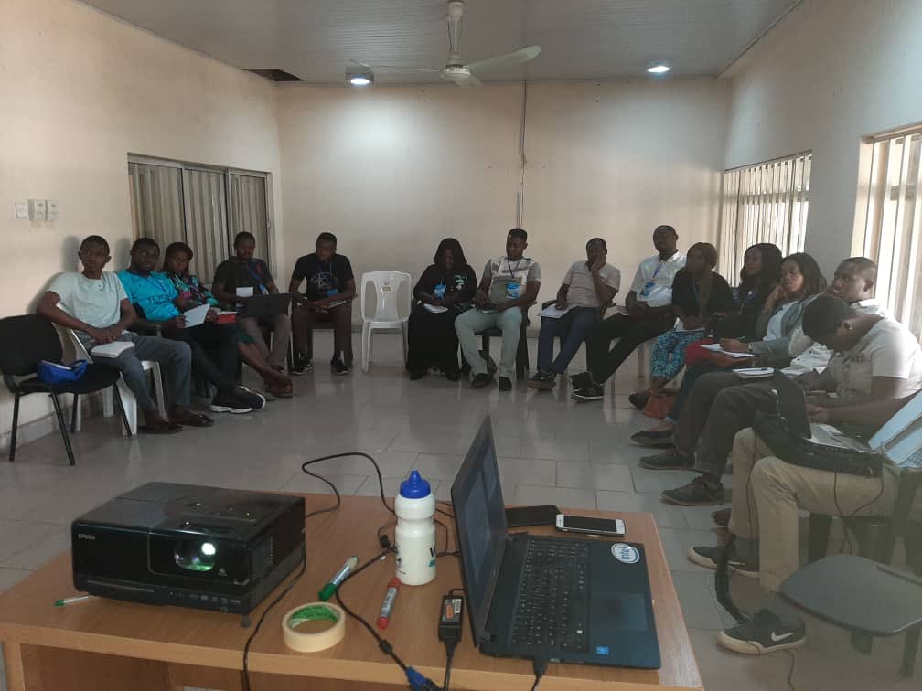 DevTrainNg's tweet photo. Day III: BootCamp Training continued with more aspects of #ProjectManagement
We are looking at:
- Recap of Day II
- Project Outcomes
- Logical Framework
- Project Sustainability
- Risk Analysis
#GetEquippedForProductivity https://t.co/Cl7PMDOiq9