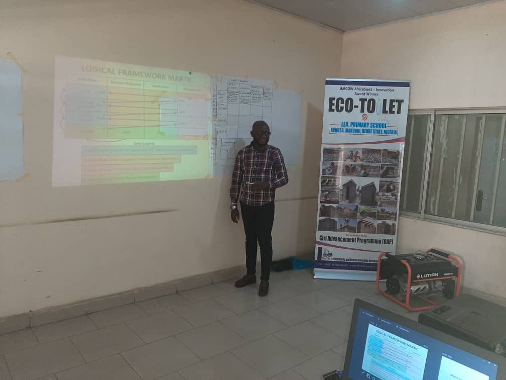 DevTrainNg's tweet photo. Day III: BootCamp Training continued with more aspects of #ProjectManagement
We are looking at:
- Recap of Day II
- Project Outcomes
- Logical Framework
- Project Sustainability
- Risk Analysis
#GetEquippedForProductivity https://t.co/Cl7PMDOiq9