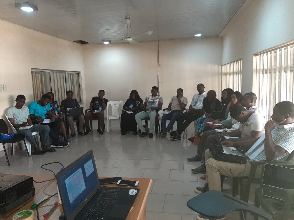 DevTrainNg's tweet photo. Day III: BootCamp Training continued with more aspects of #ProjectManagement
We are looking at:
- Recap of Day II
- Project Outcomes
- Logical Framework
- Project Sustainability
- Risk Analysis
#GetEquippedForProductivity https://t.co/Cl7PMDOiq9