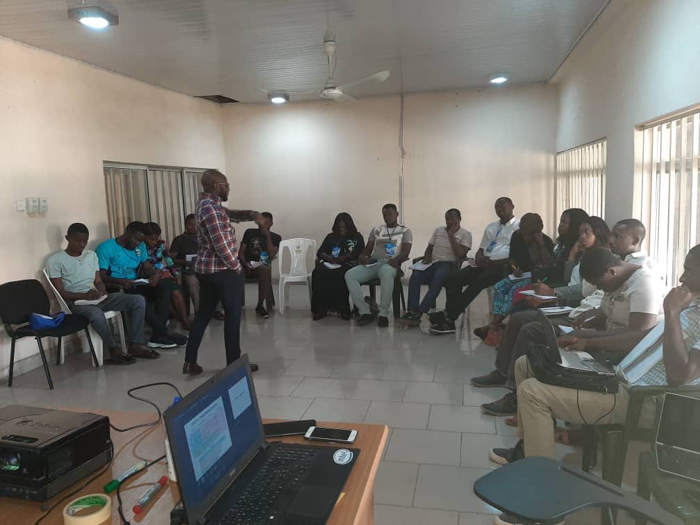 DevTrainNg's tweet photo. Day III: BootCamp Training continued with more aspects of #ProjectManagement
We are looking at:
- Recap of Day II
- Project Outcomes
- Logical Framework
- Project Sustainability
- Risk Analysis
#GetEquippedForProductivity https://t.co/Cl7PMDOiq9